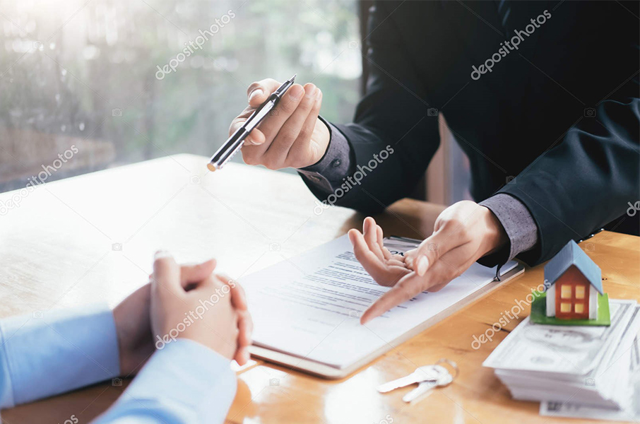 Real Estate Broker House Signing Real Estate Broker House Signing